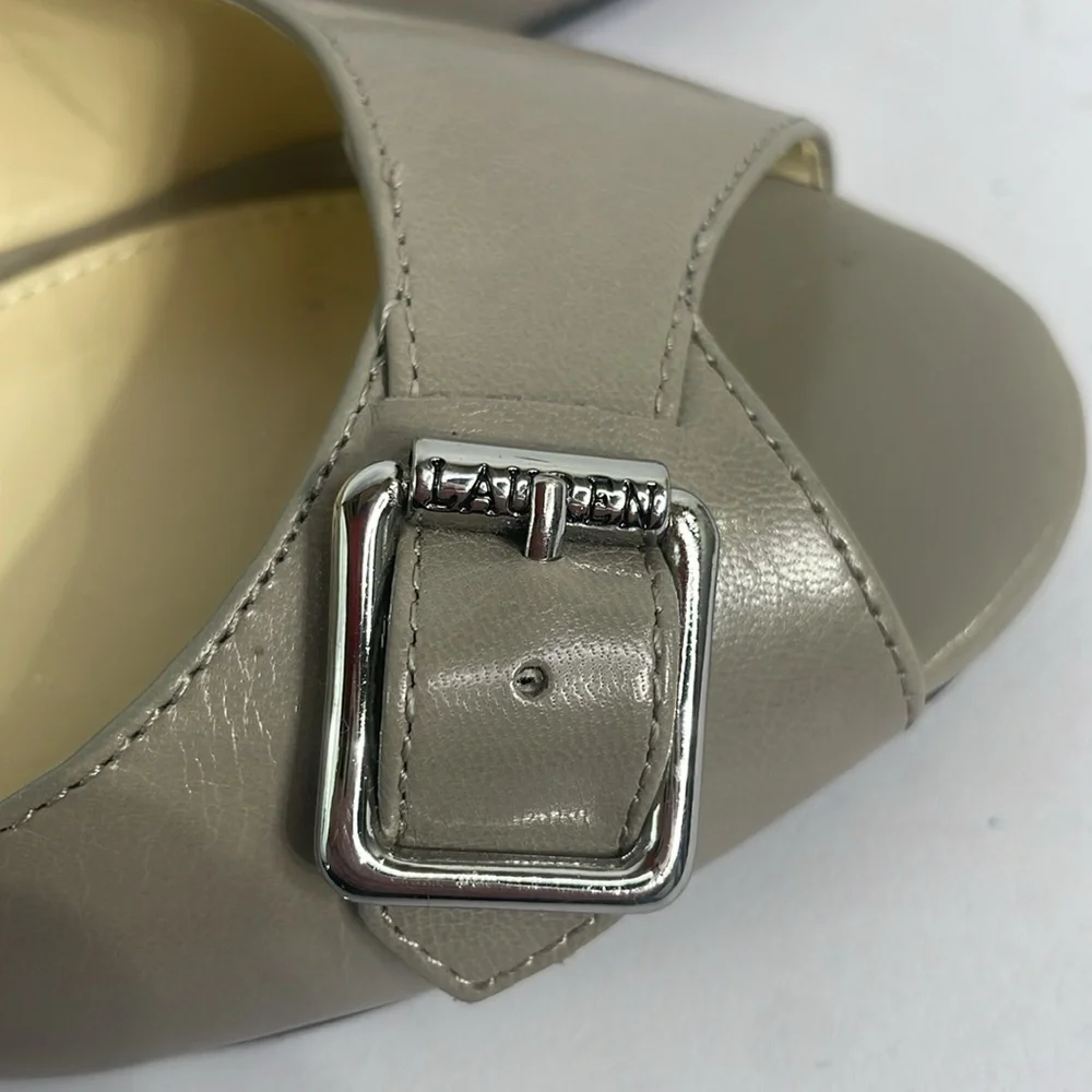 Lauren Ralph Lauren DAMARIS 802143305 gray leather pumps with silver buckle